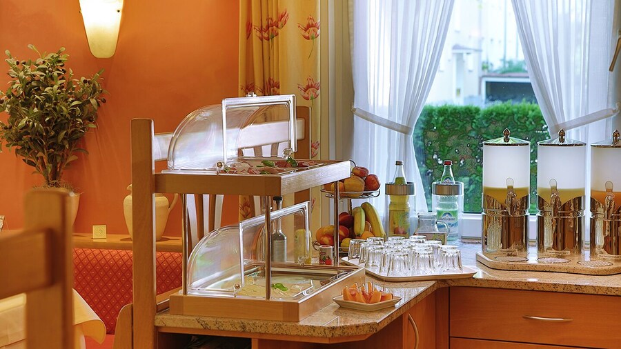 Hotel Kriemhild am Hirschgarten