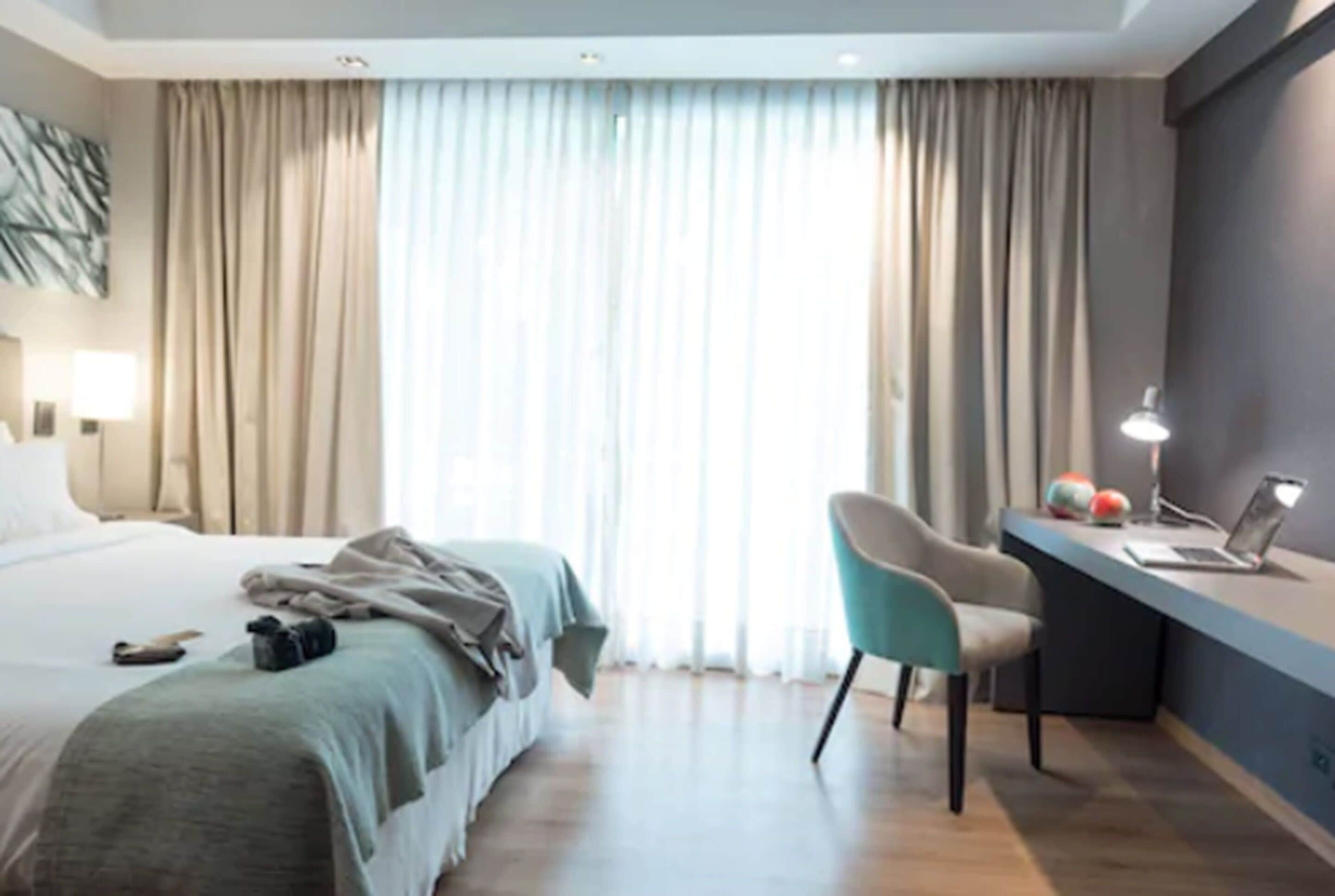 Photo - Portal Plaza Suites