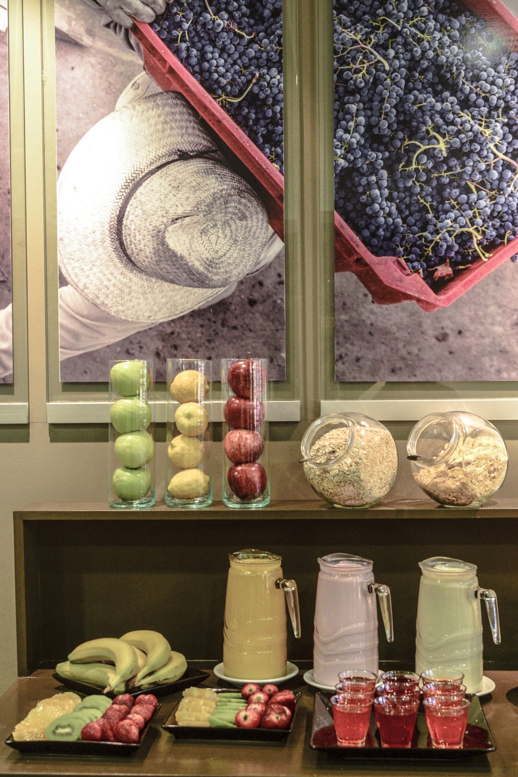 Photo - Portal Plaza Suites