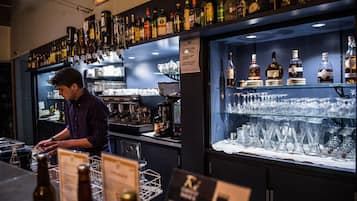 Bar (en la propiedad)