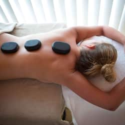 Sauna, hot tub, steam room, Turkish bath/hammam, body treatments