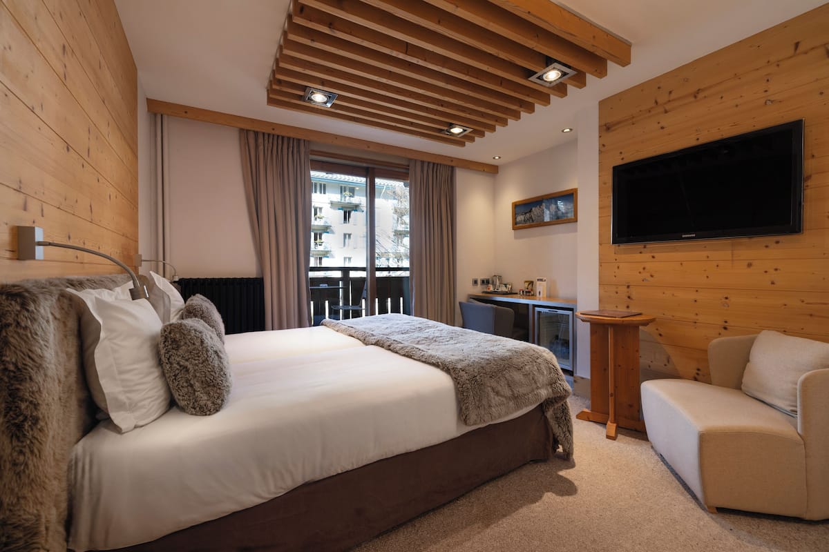 Hochwertige Bettwaren, Minibar, Schreibtisch, schallisolierte Zimmer