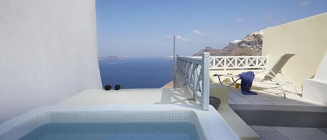 Suite Sénior, baignoire à jets (Caldera View) | Vue de la chambre