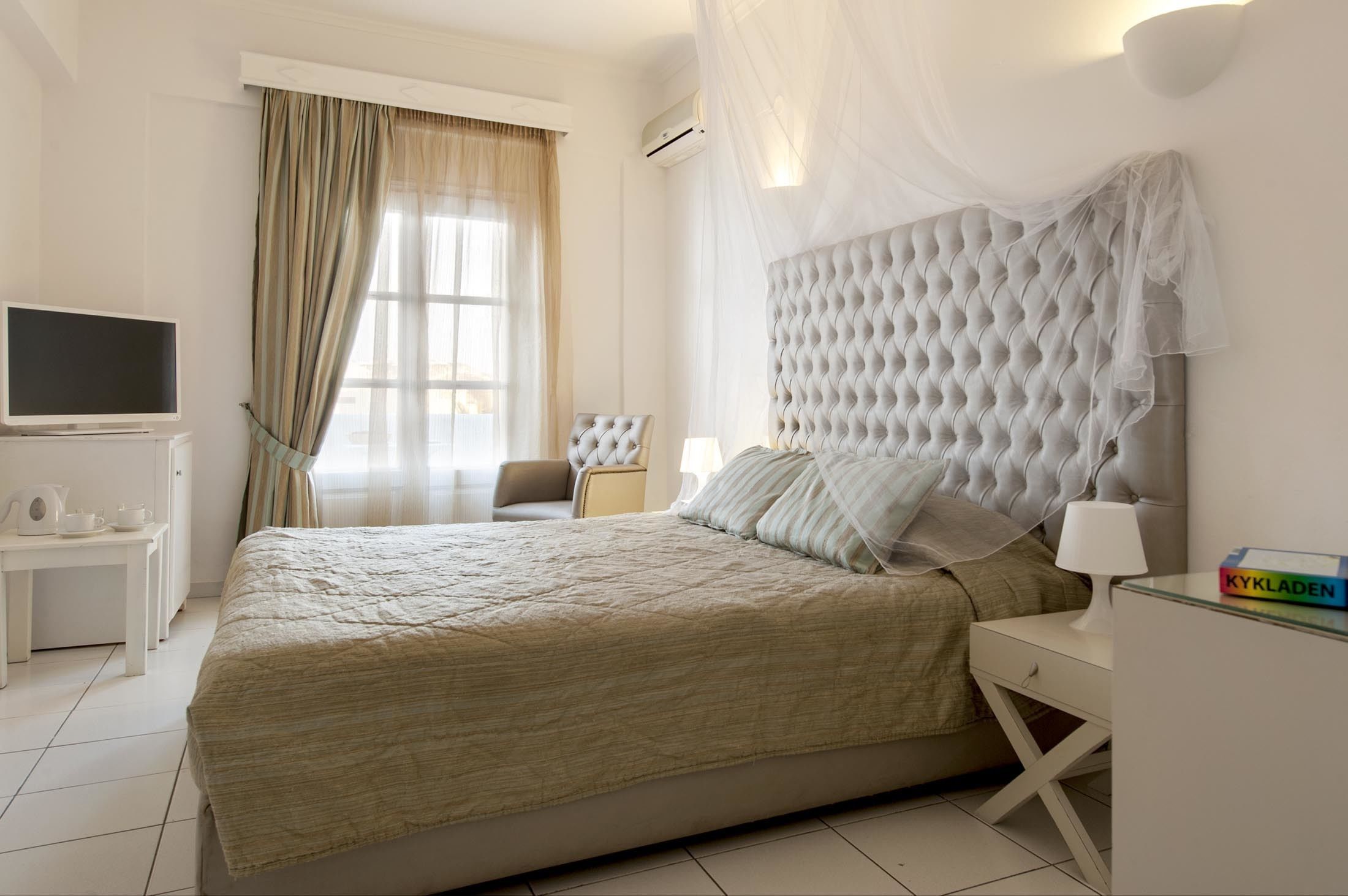 superior room | minibar, in-room safe, desk, blackout curtains