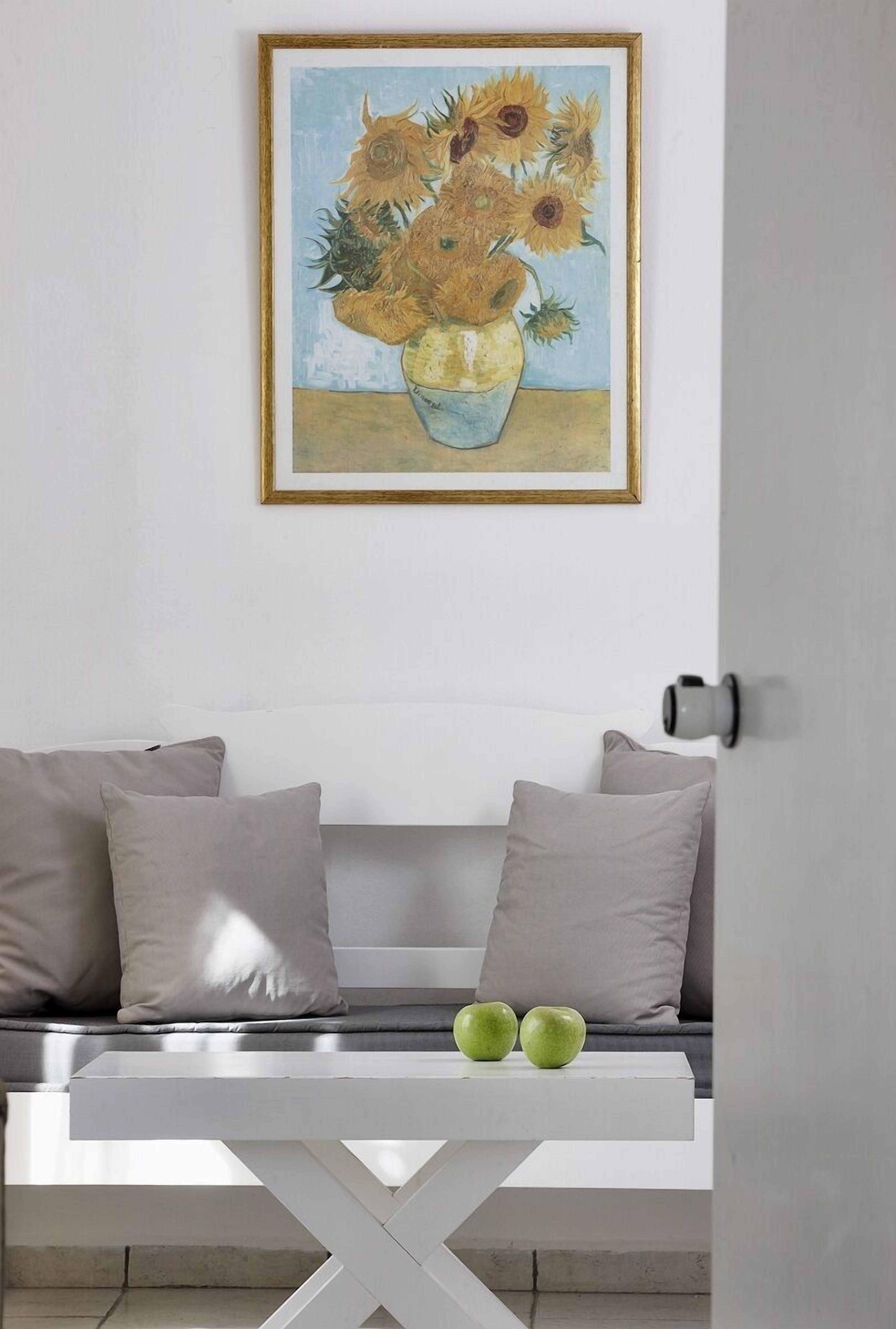 triple room | living area | plasma tv