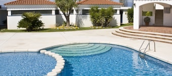 Bon Retorn Hotel Restaurant