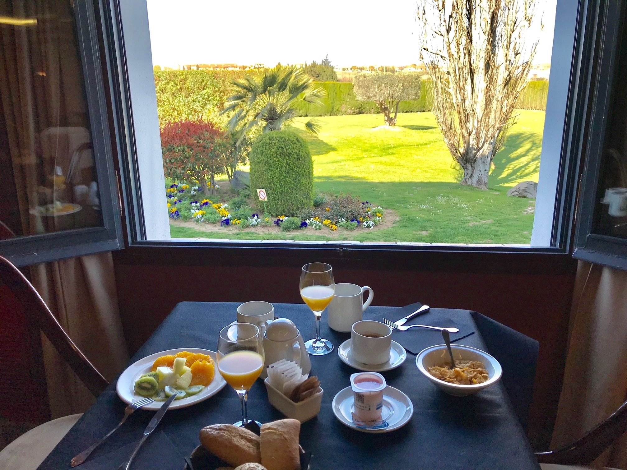 Daily buffet breakfast (EUR 10 per person)