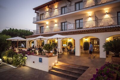 Bon Retorn Hotel Restaurant