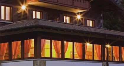 Albergo Max MeublĂš