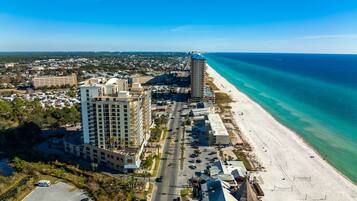 ด้านหน้าที่พัก