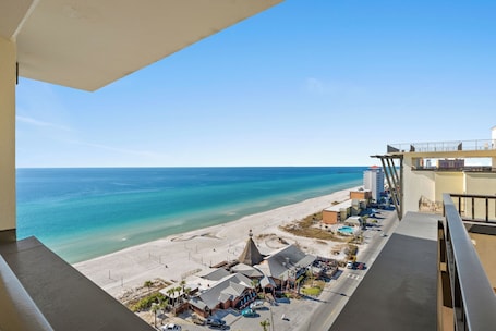 Apartment (Four bedroom Gulf View) | Individually decorated, individually furnished, iron/ironing board