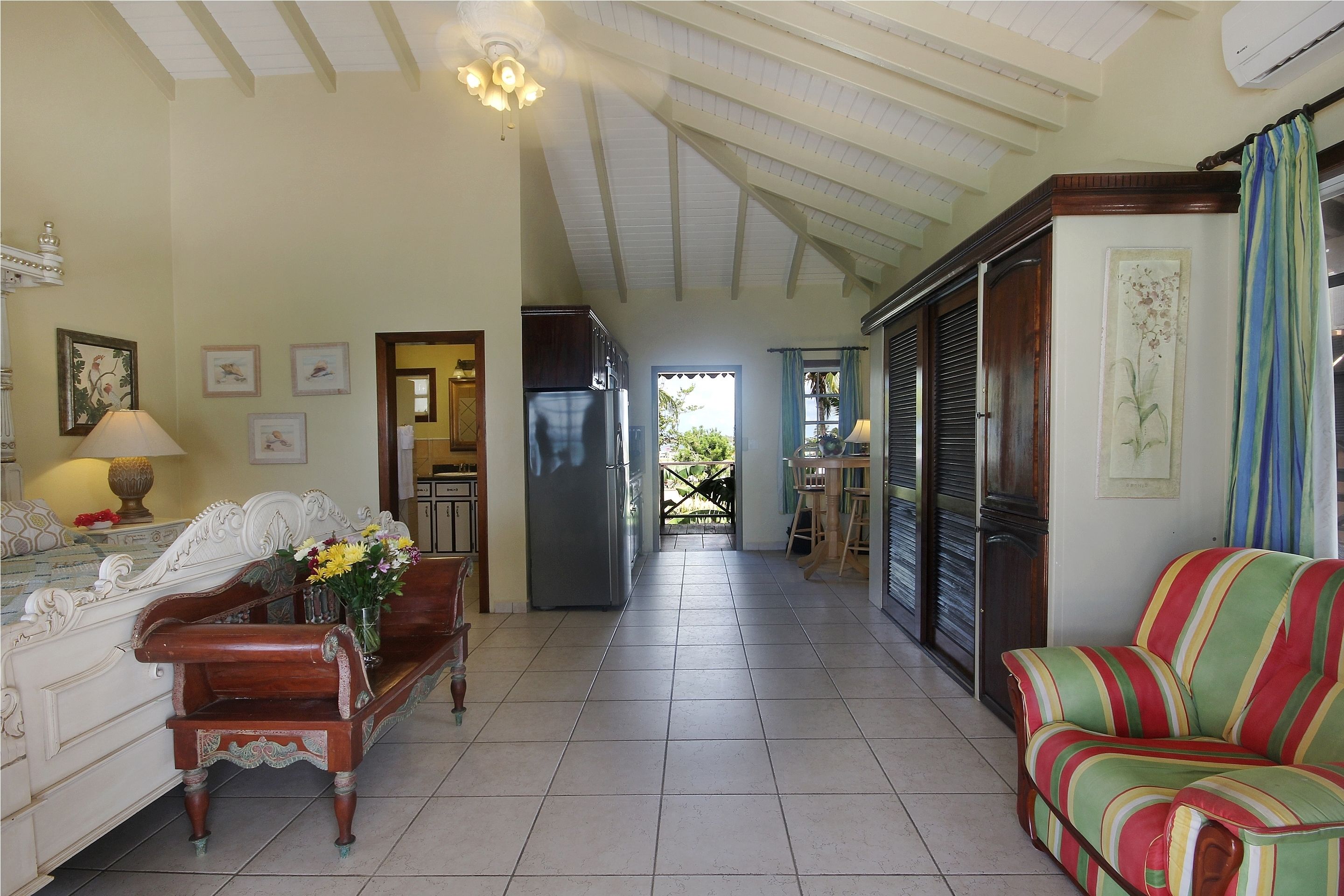 premium bedding, in-room safe, individually decorated