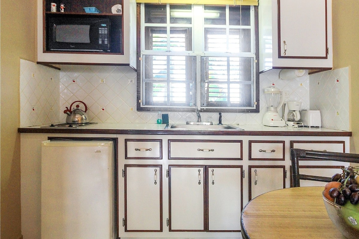 studio, 1 king bed, garden area | premium bedding, in-room safe, individually decorated