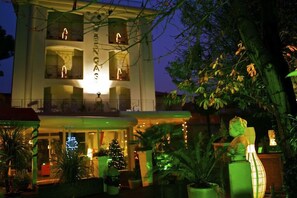 Front of property - Hotel Bengasi (Rimini)