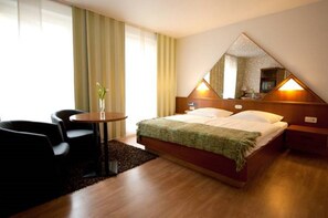 Literie hypoallergénique, coffres-forts dans les chambres