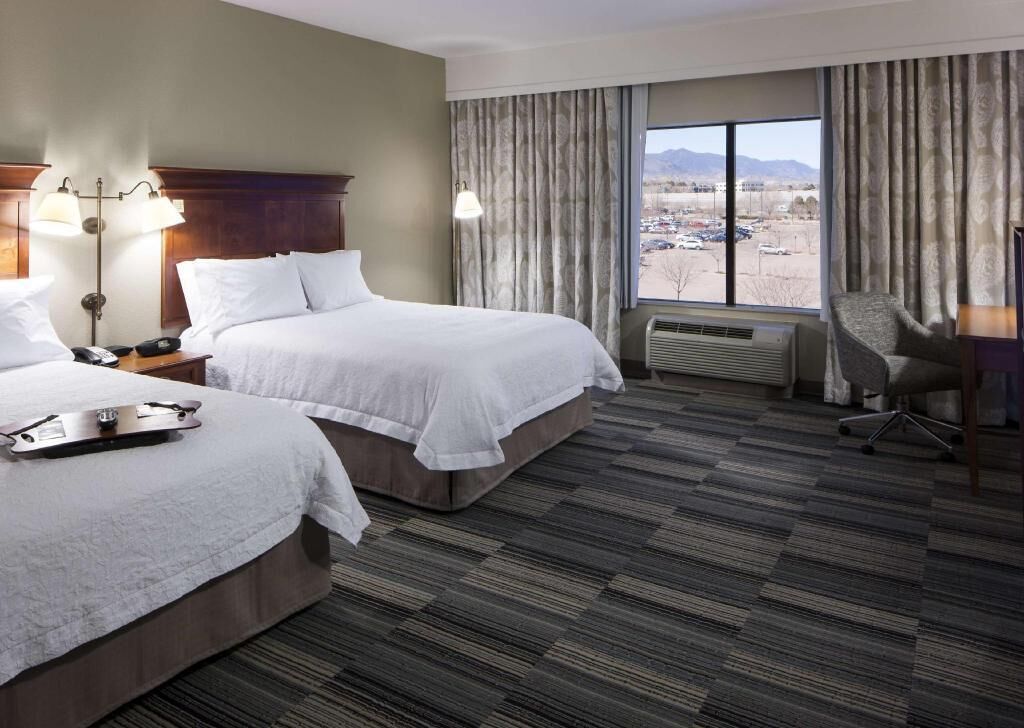Premium bedding, in-room safe, desk, laptop workspace