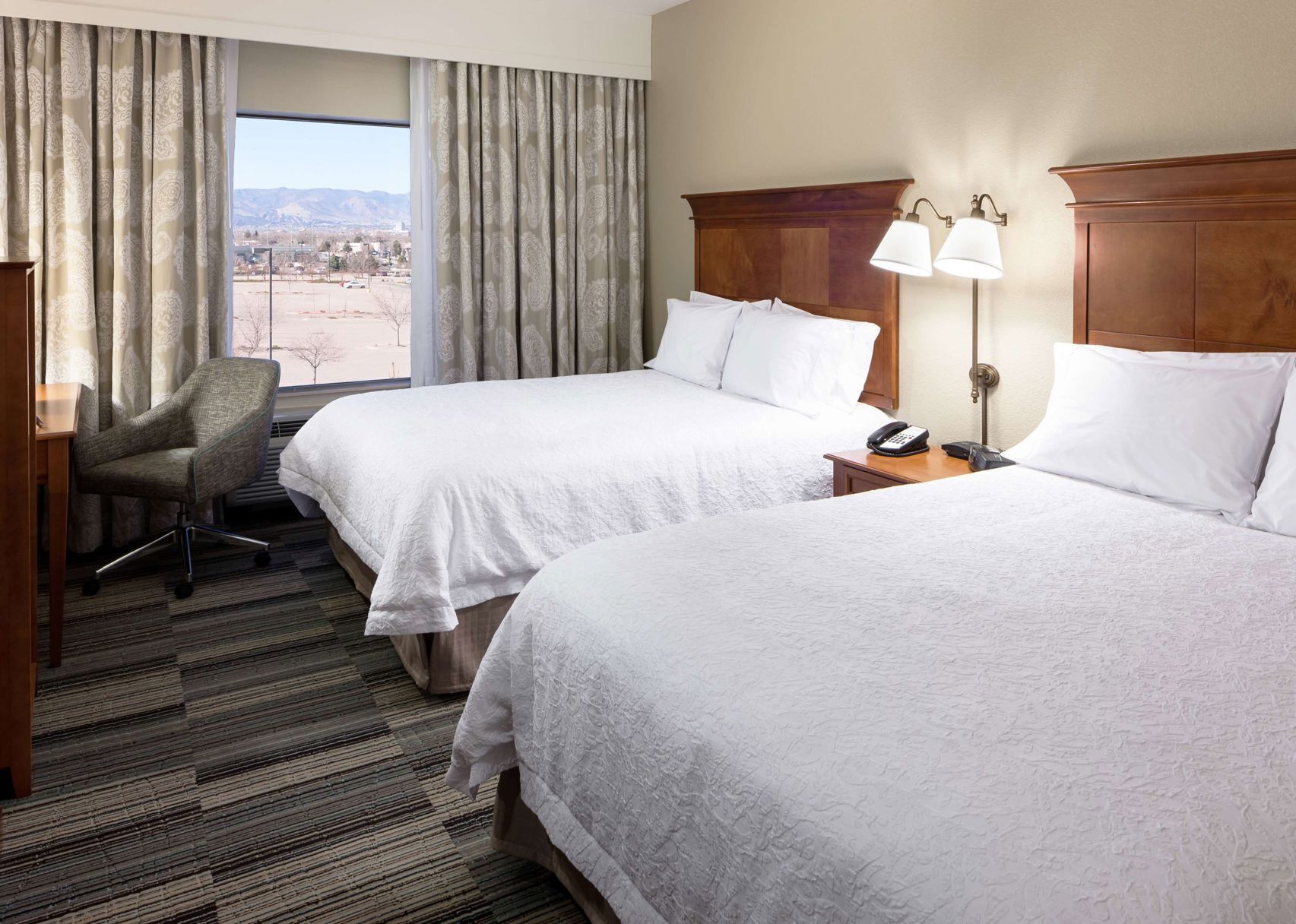 Premium bedding, in-room safe, desk, laptop workspace
