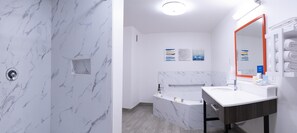 Suite, 1 King Bed, Non Smoking | Bathroom | Shower, free toiletries, hair dryer, towels - Hampton Inn & Suites Seal Beach (Seal Beach)
