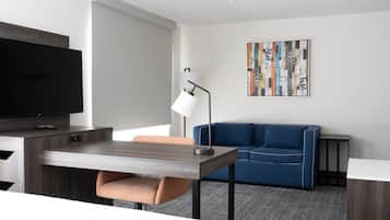 Habitació estàndard | Roba de llit d'alta qualitat, escriptori i cortines opaques