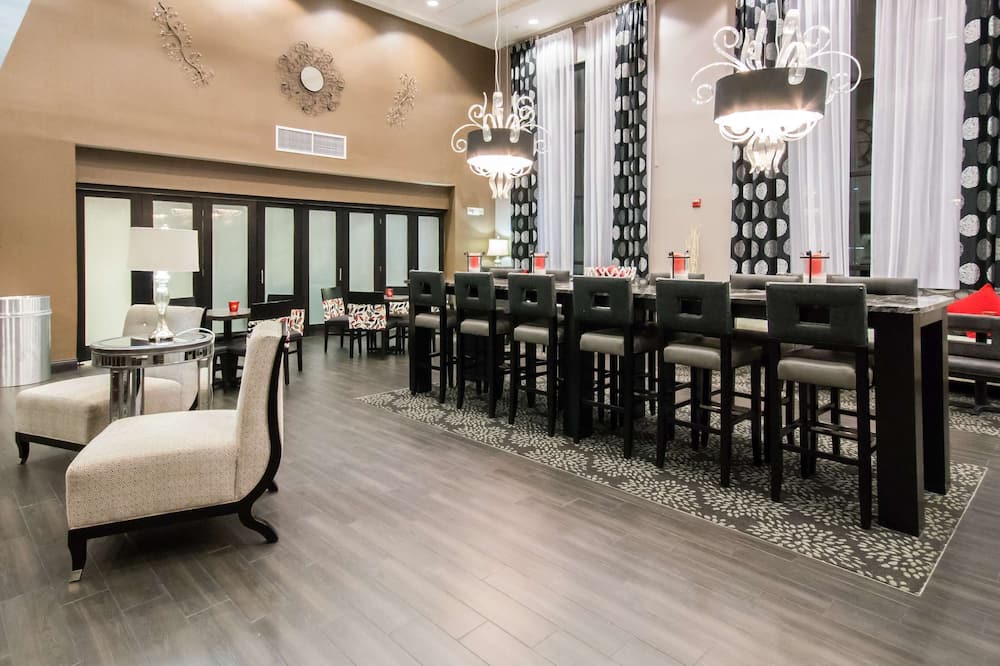 Hampton Inn & Suites Orlando-John Young Pkwy/S. Park