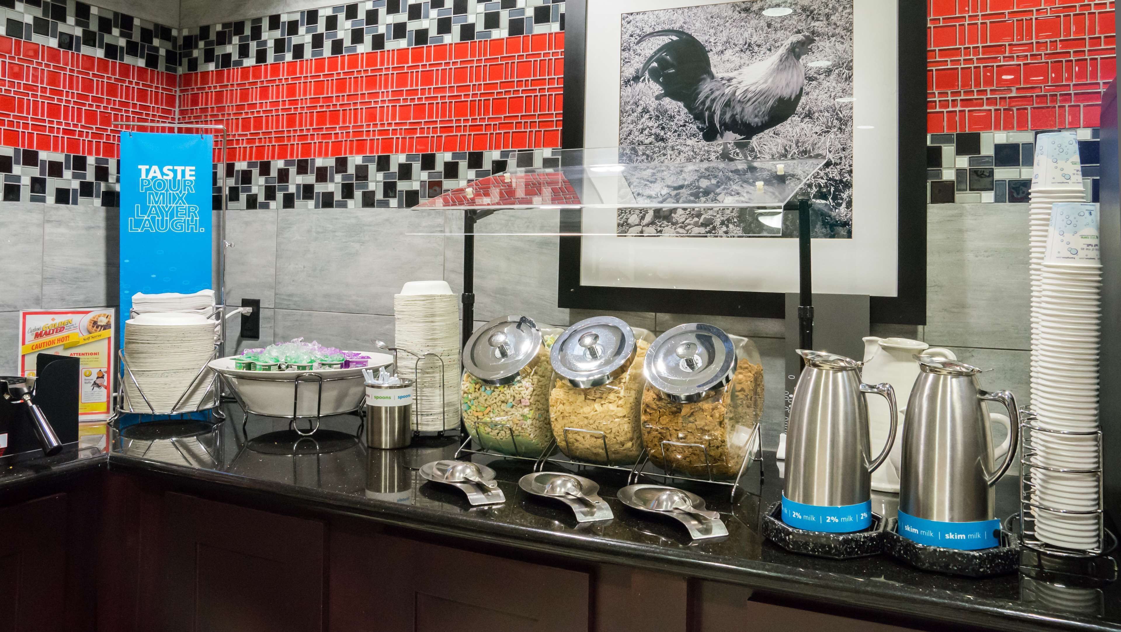 free daily breakfast