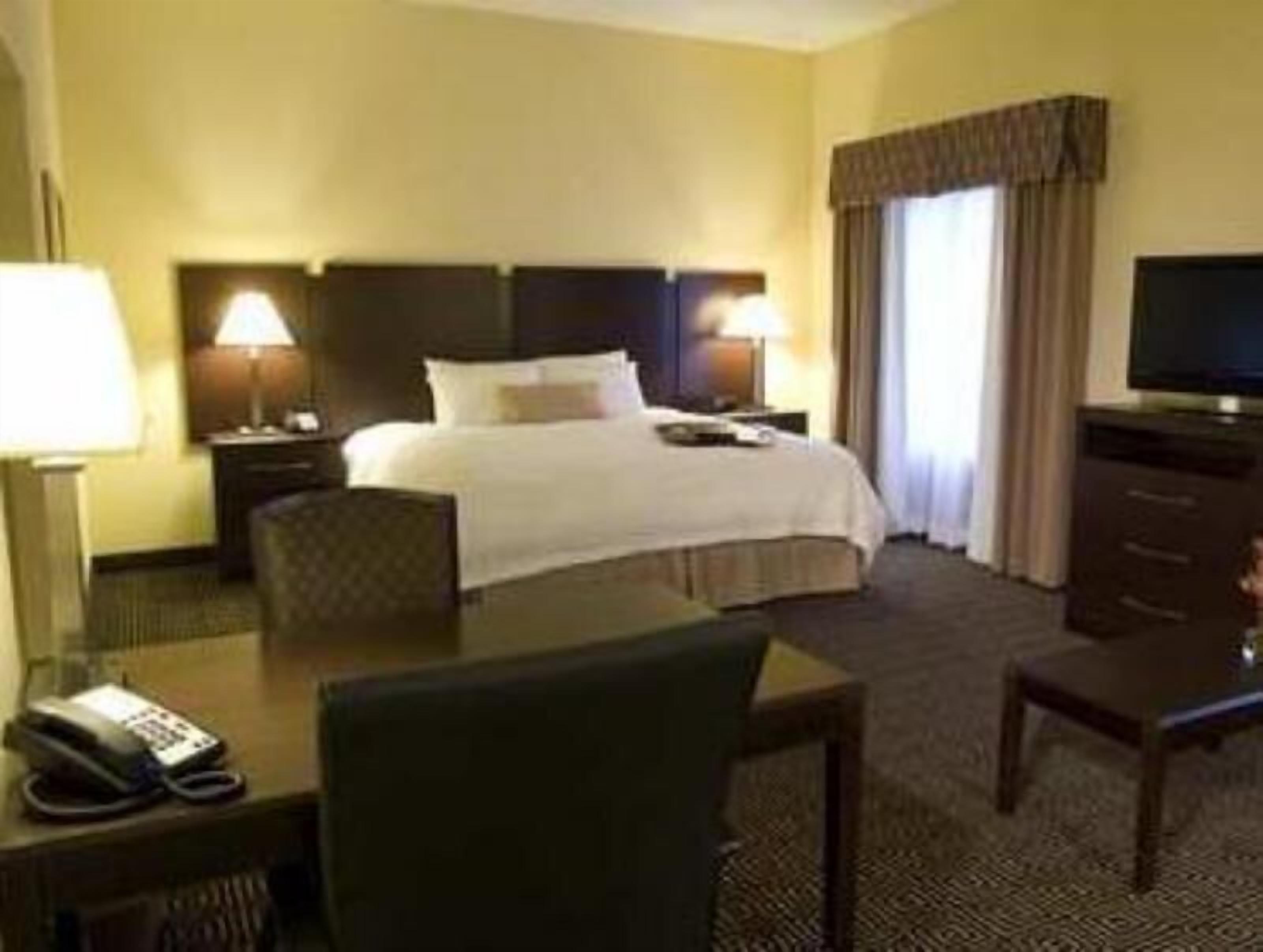 In-room safe, iron/ironing board, free WiFi, bed sheets