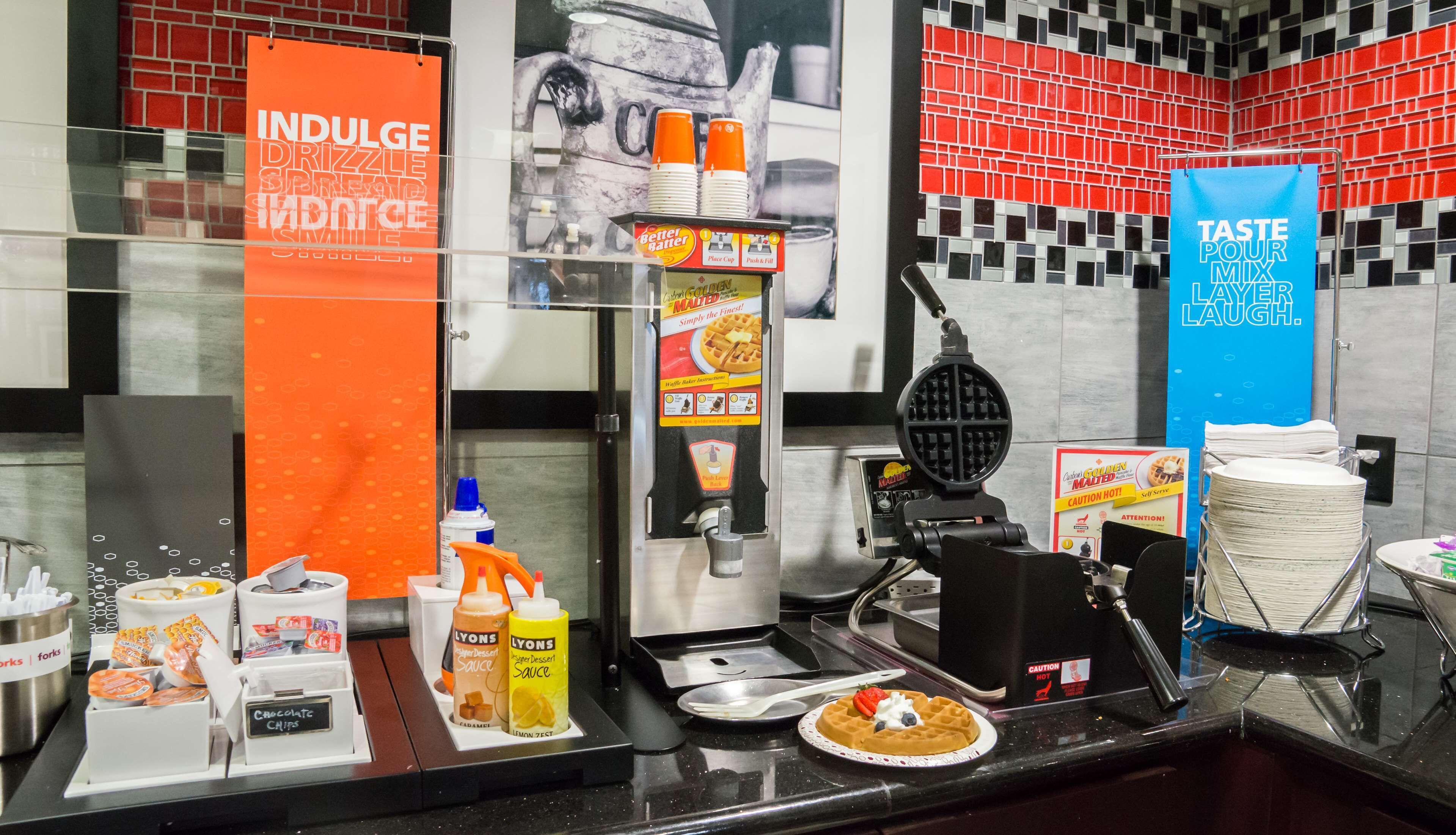 free daily breakfast