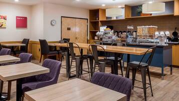 包含每日外带式早餐