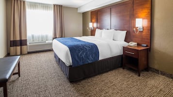 Bantalan ekstra lembut, meja kerja, dan setrika/meja setrika