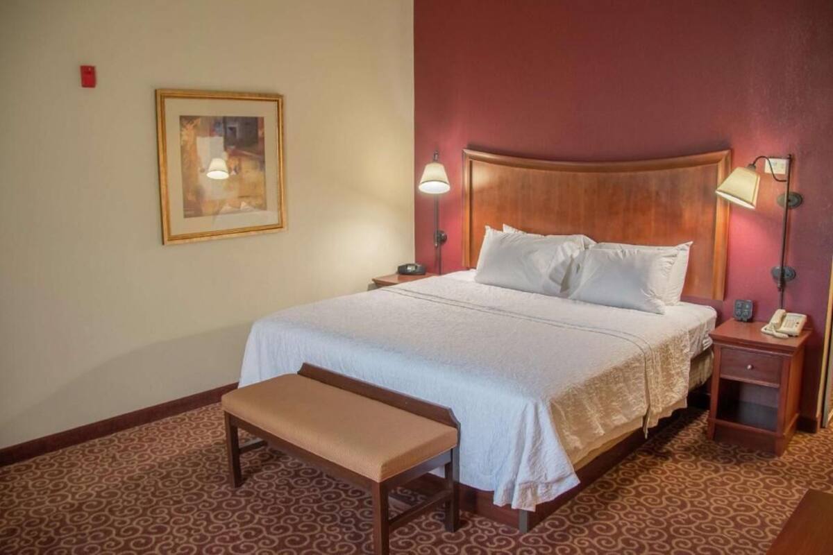 In-room safe, desk, iron/ironing board, free WiFi