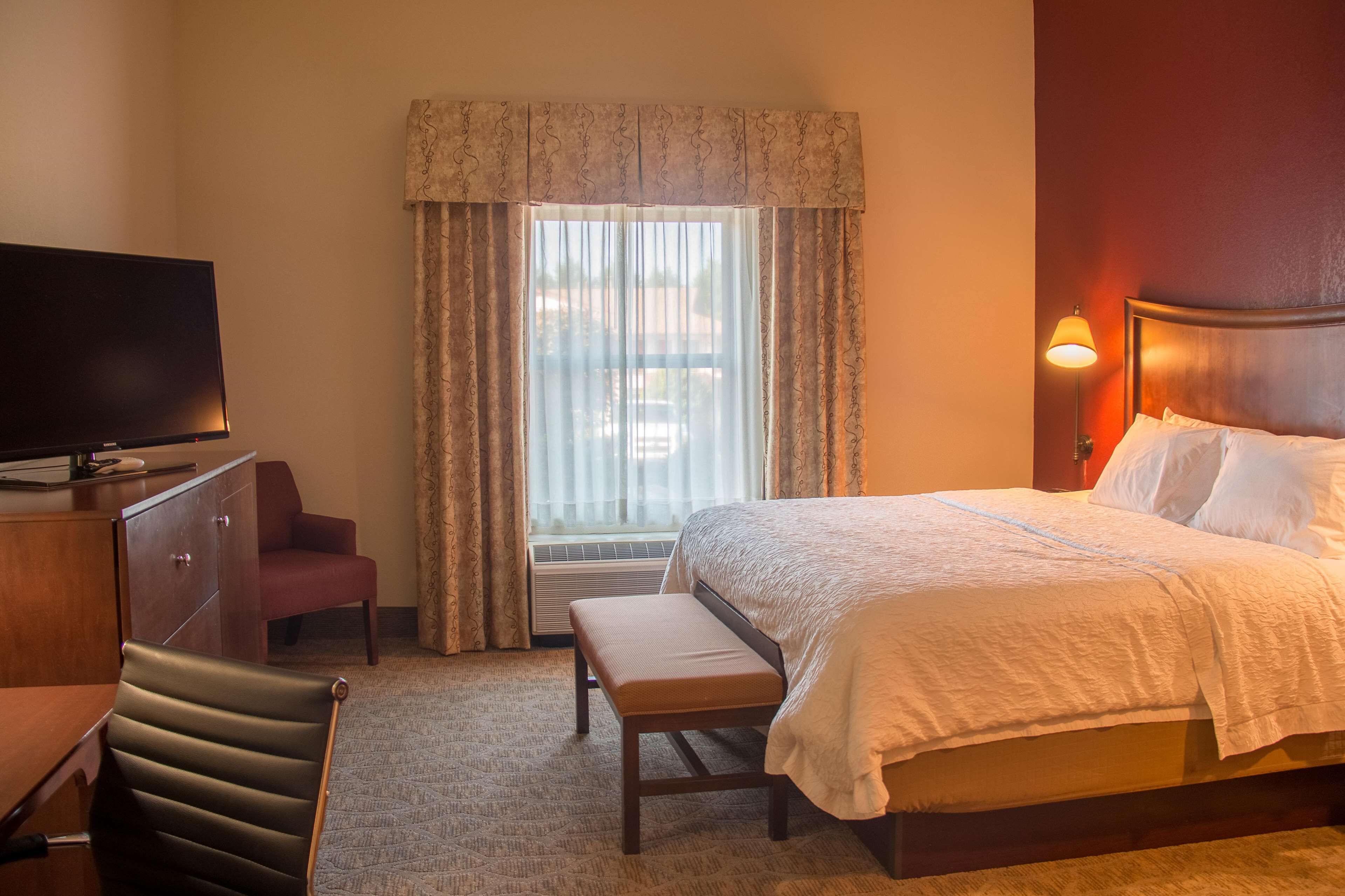 room, 1 king bed, accessible, non smoking | in-room safe, desk, iron/ironing board, free wifi