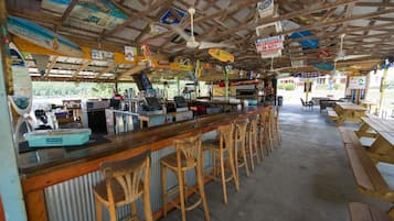 Bar (a l'allotjament)