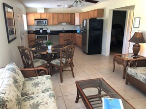 Family Villa, 2 Bedrooms | Living room