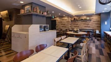 Petit déjeuner buffet compris tous les jours