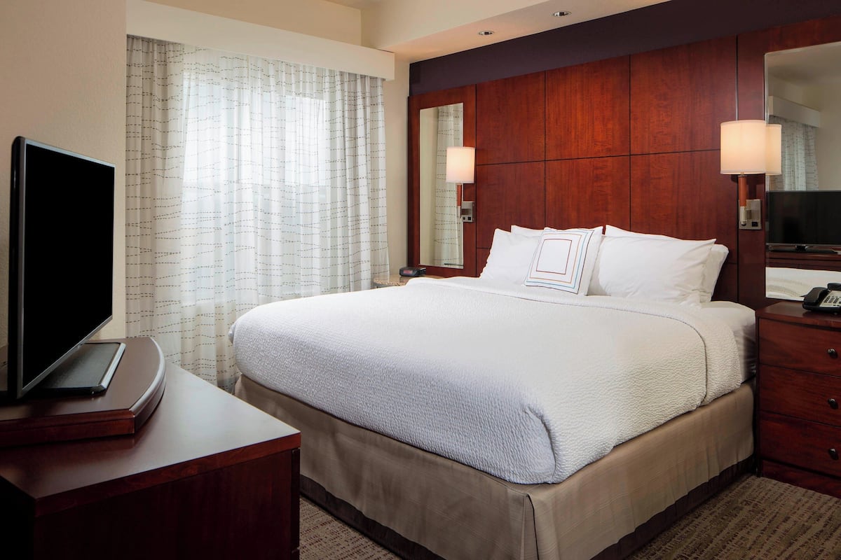 premium bedding, desk, iron/ironing board, free cots/infant beds