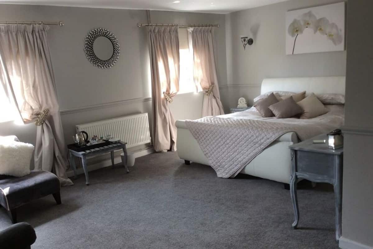 Deluxe Double Room, Ensuite (Honeymoon Suite)