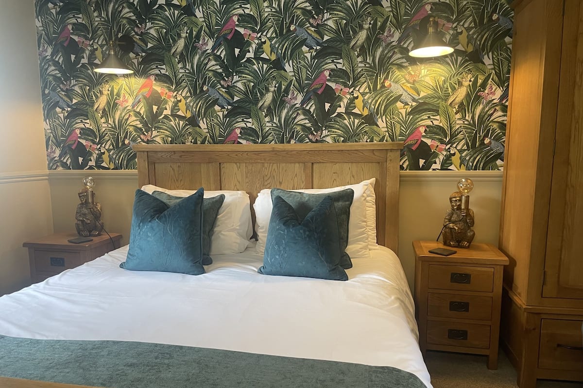 Chambre Double, salle de bains attenante