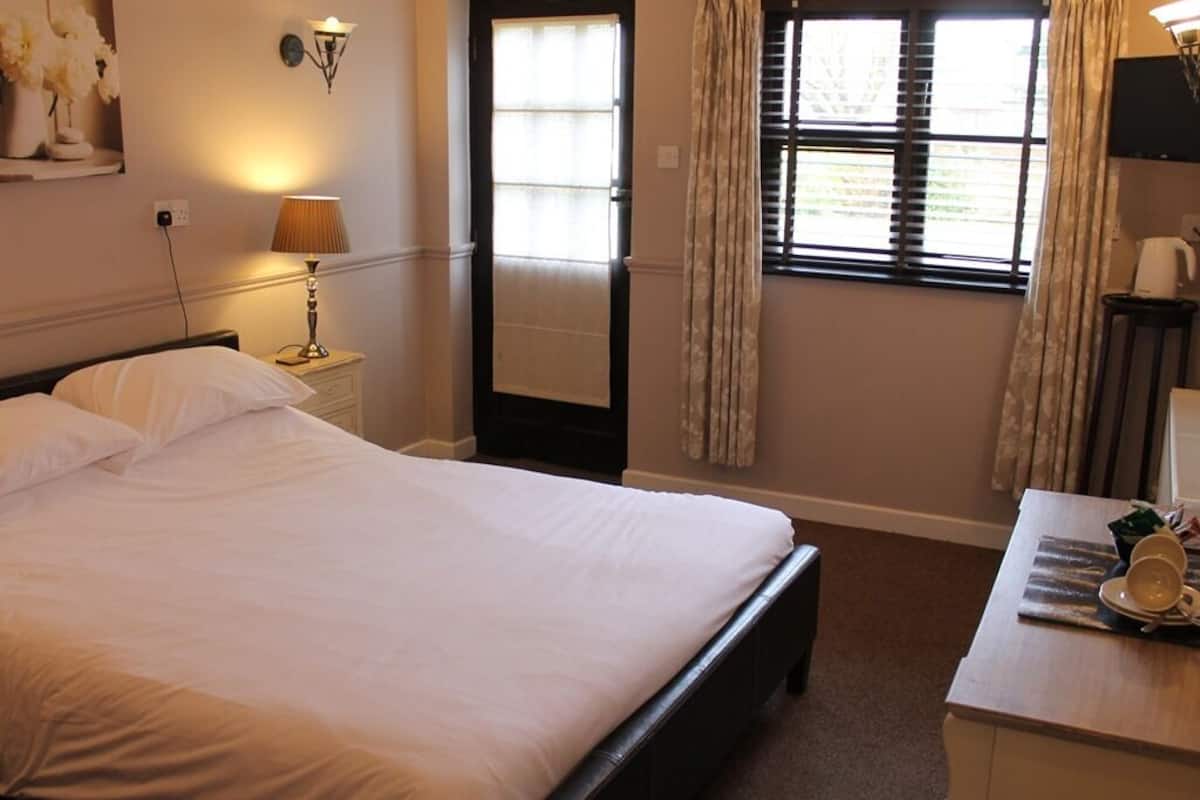 double room, ensuite
