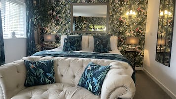 Deluxe Double Room, Ensuite (Honeymoon Suite)