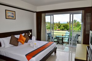 Minibar, in-room safe, desk, free cribs/infant beds - First Residence Hotel (Koh Samui)