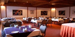 Breakfast, lunch and dinner served - Banon Resorts (Manali)
