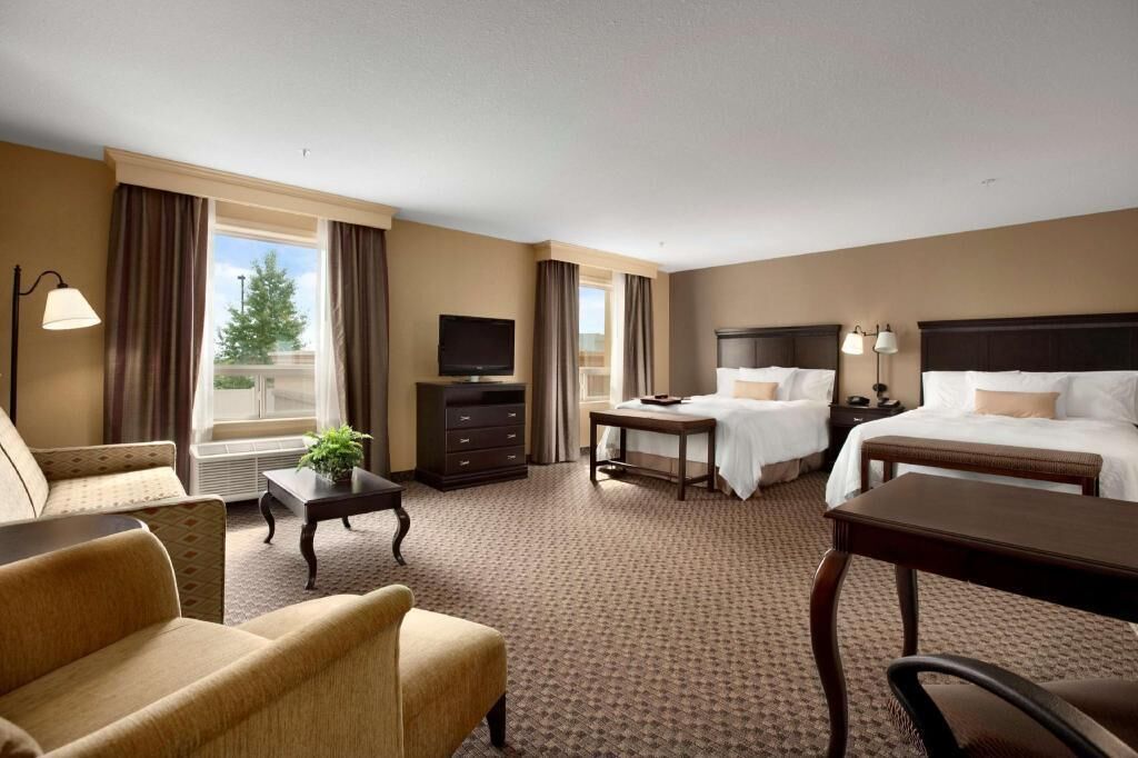 In-room safe, desk, iron/ironing board, free WiFi