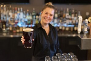 Bar (on property) - Georgian Bay Hotel Trademark Collection by Wyndham (Collingwood)