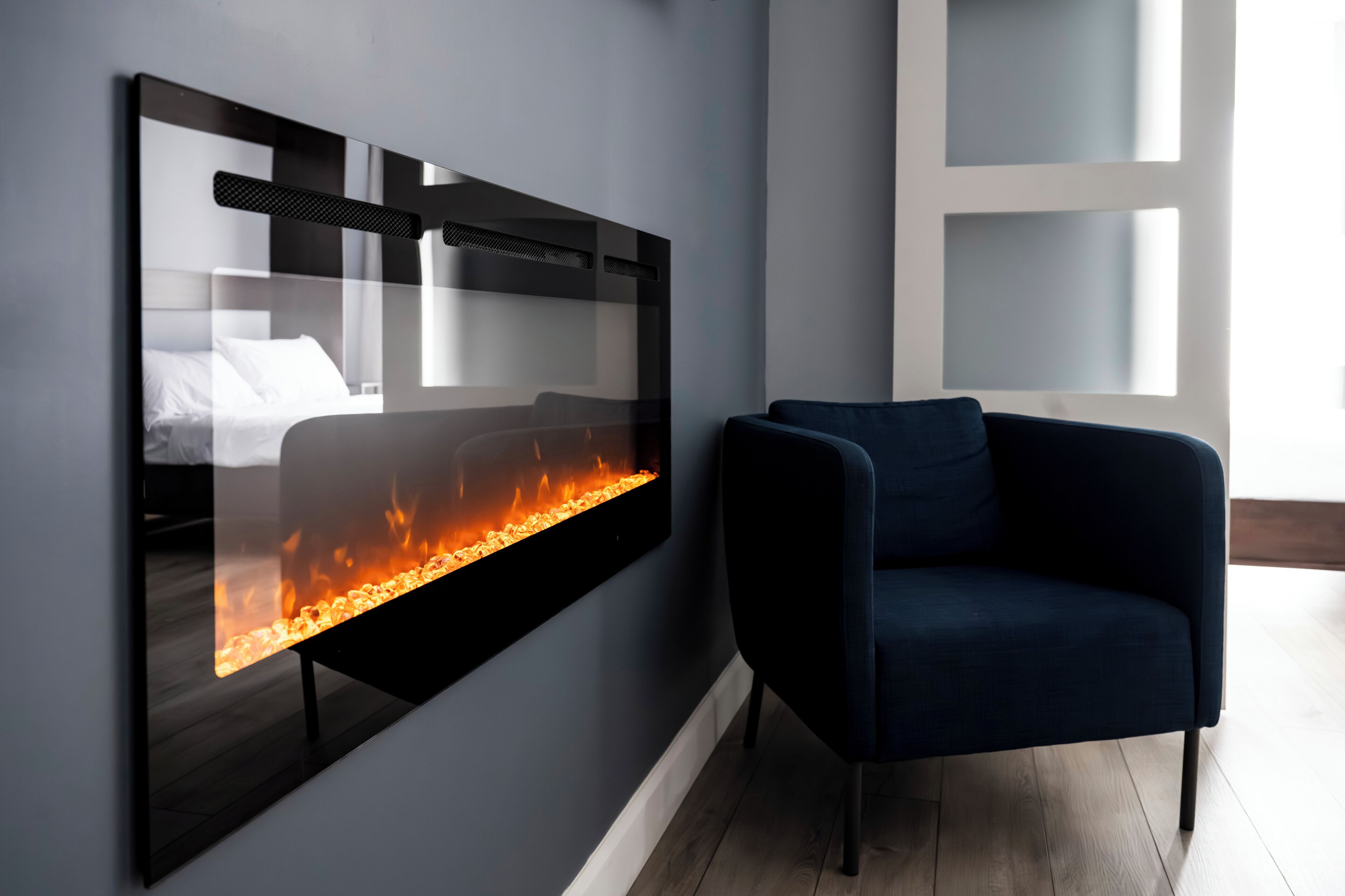 studio suite, 1 king bed, accessible, non smoking | living area | tv