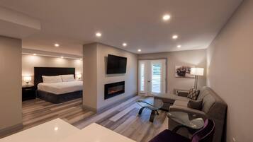 Studio Suite, 1 King Bed, Accessible, Non Smoking