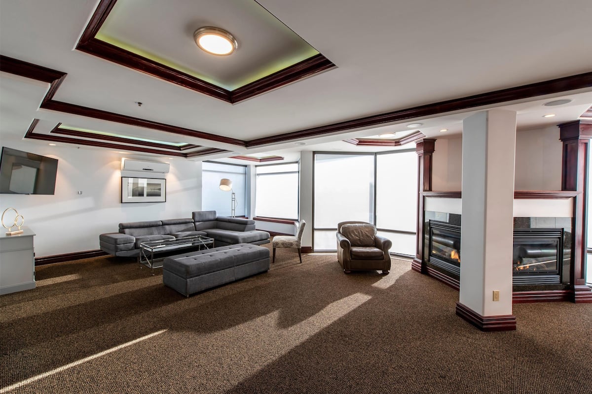 套房, 多張床, 非吸煙房, 高層 (Three-Bedroom) | 遮光窗簾/窗簾、熨斗/熨衫板、免費嬰兒床、摺床/加床 (收費)