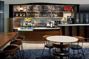 Desayuno completo (con cargo)