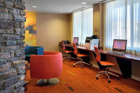 Courtyard by Marriott Paramus - Image 9