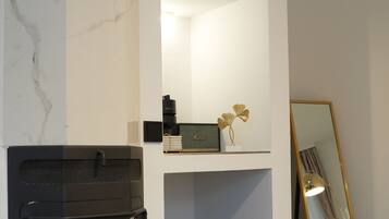 Deluxe-Studiosuite, 1 King-Bett | Wohnbereich