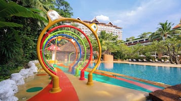 Außenpool, geöffnet von 08:00 Uhr bis 19:00 Uhr, Cabañas (kostenlos)